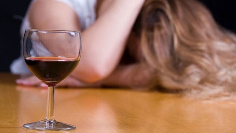 կին և ալկոհոլ ինչպես դադարեցնել խմելը
