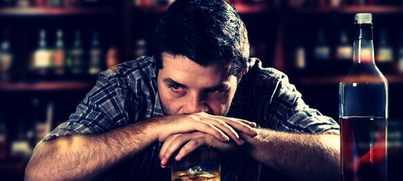 Ալկոհոլ խմող տղամարդը ինչպես թողնել ծխելը